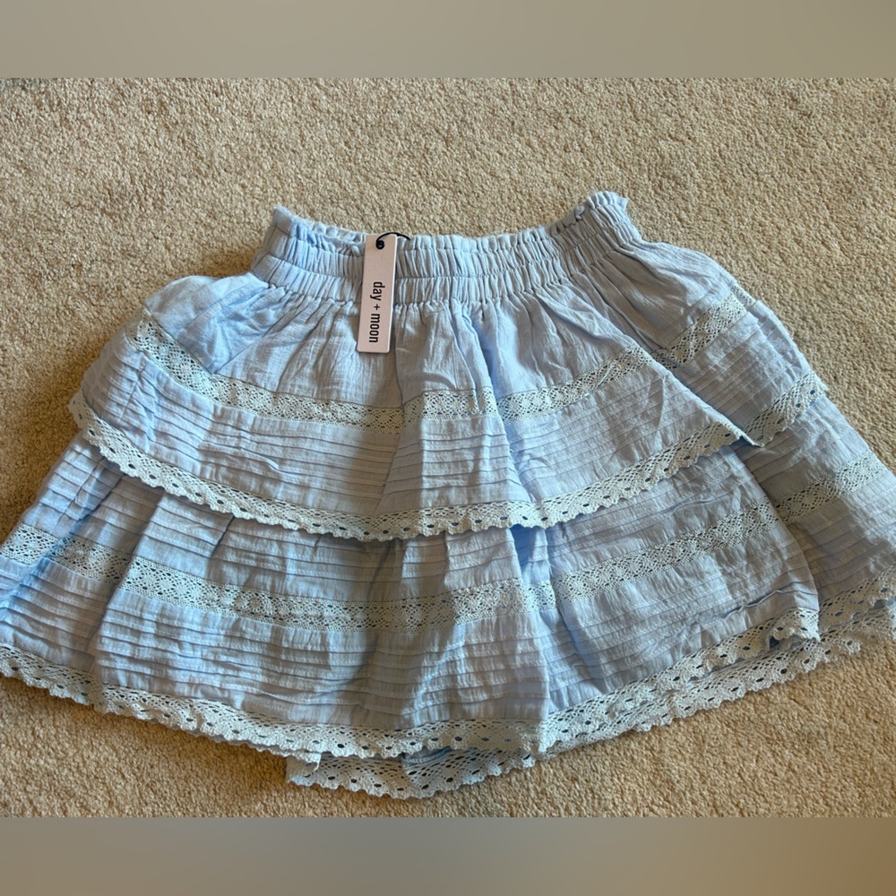 Day + Moon Light Blue Lace Tiered Skirt Size Small